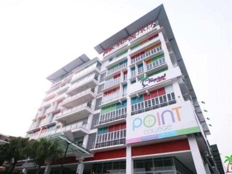 Tropical Hotel Kota Damansara Exterior photo