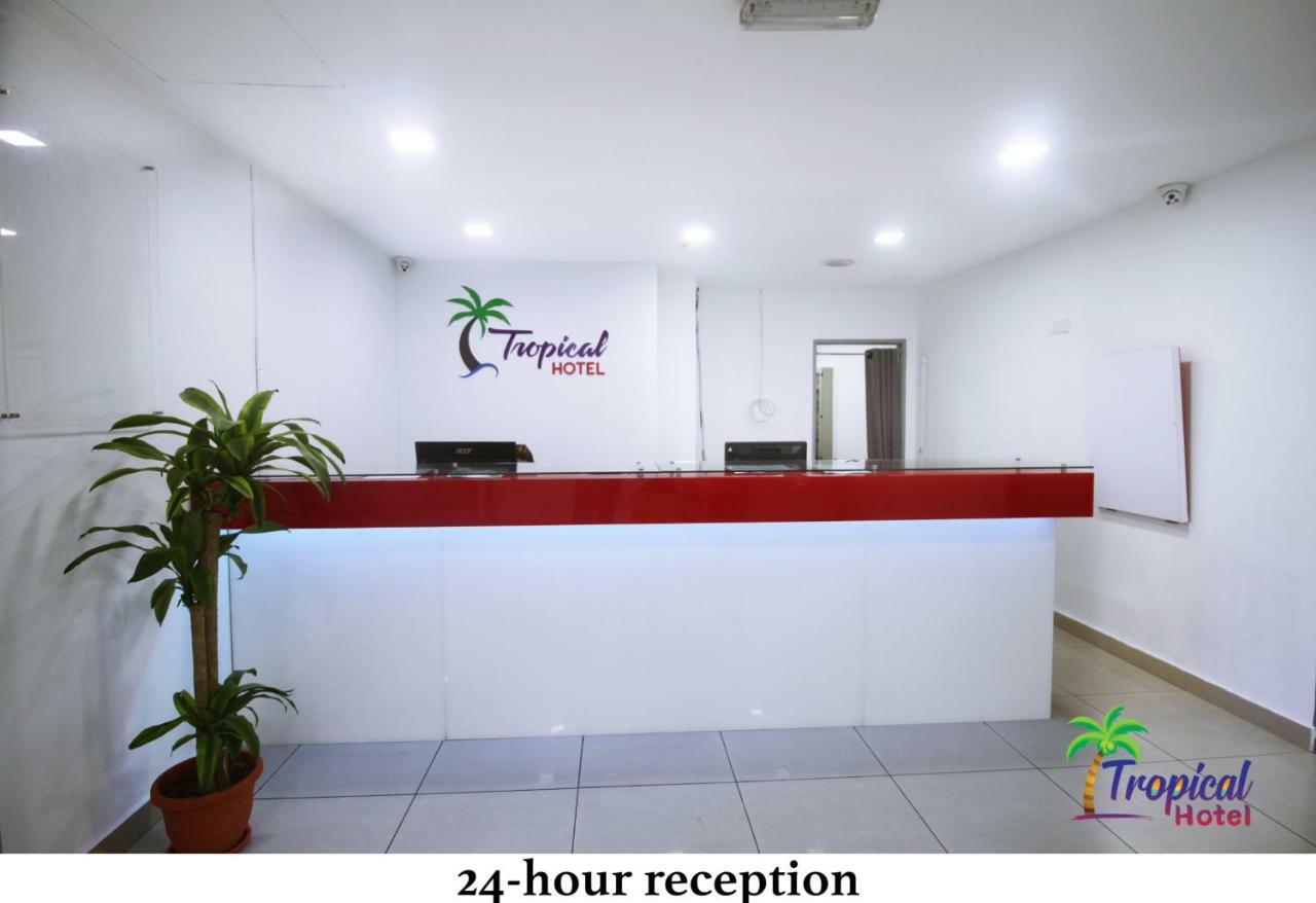 Tropical Hotel Kota Damansara Exterior photo