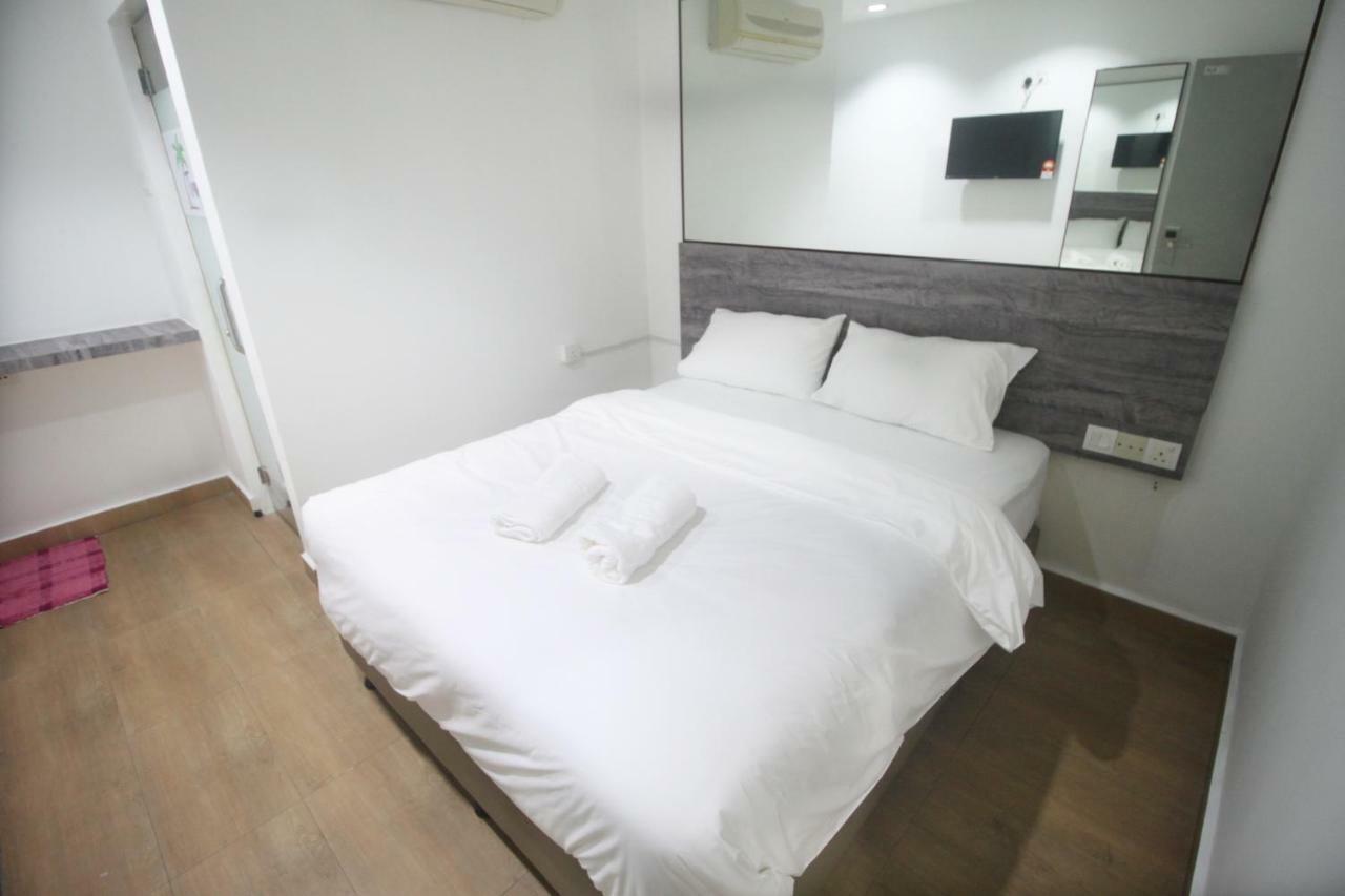 Tropical Hotel Kota Damansara Exterior photo
