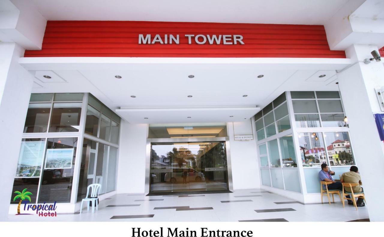 Tropical Hotel Kota Damansara Exterior photo